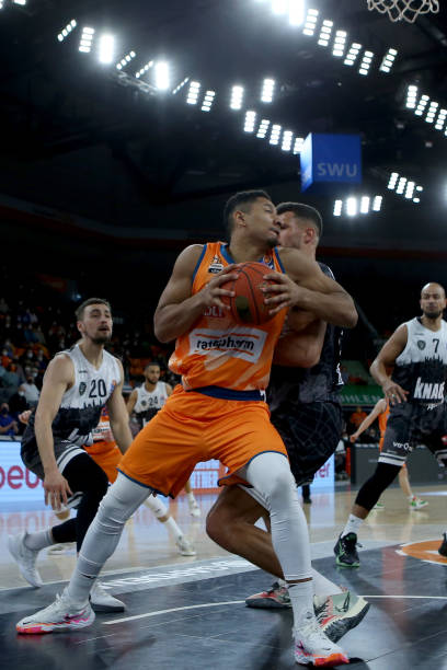 曼联宣布委 曼联宣布委