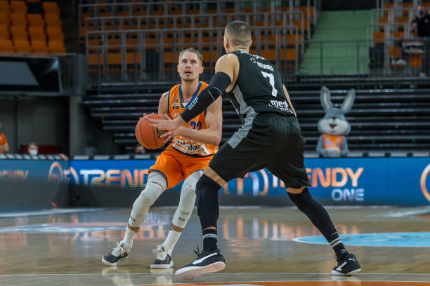 由内部教练 由内部教练