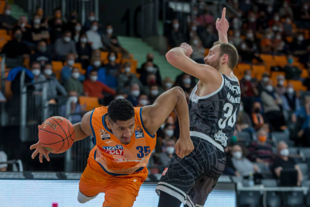 年轻球员关 年轻球员关