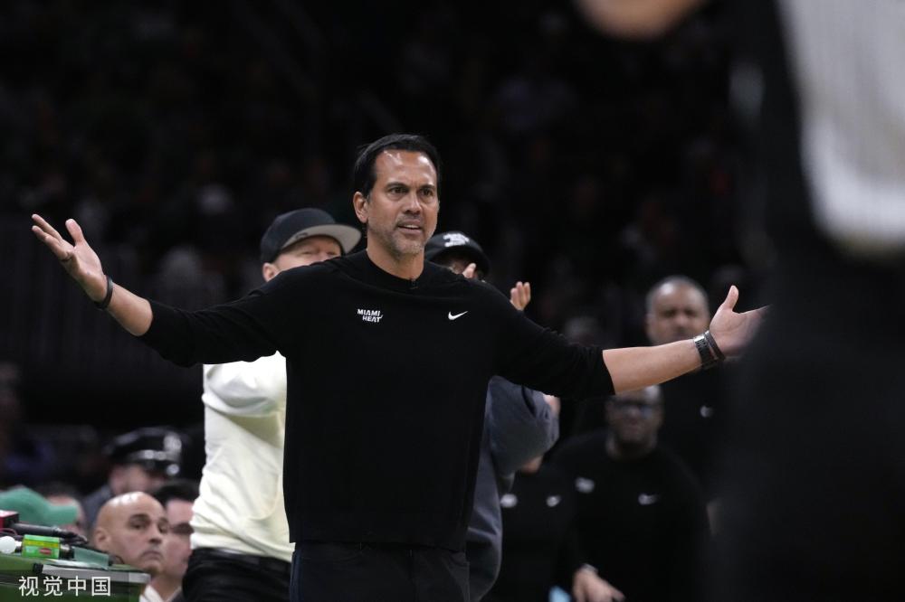 场上的竞技 场上的竞技